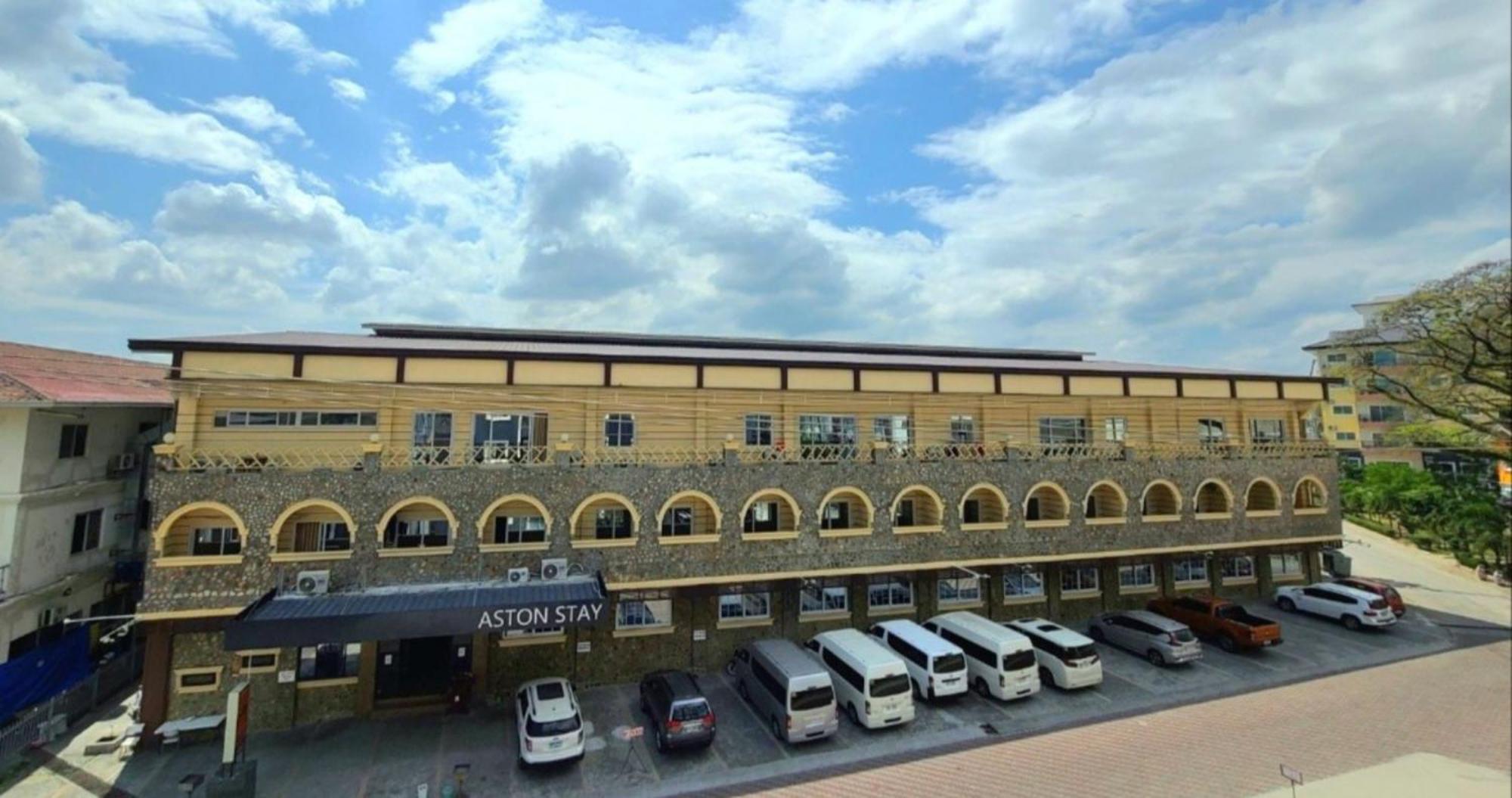 Aston Stay And Villas Mabalacat Kültér fotó